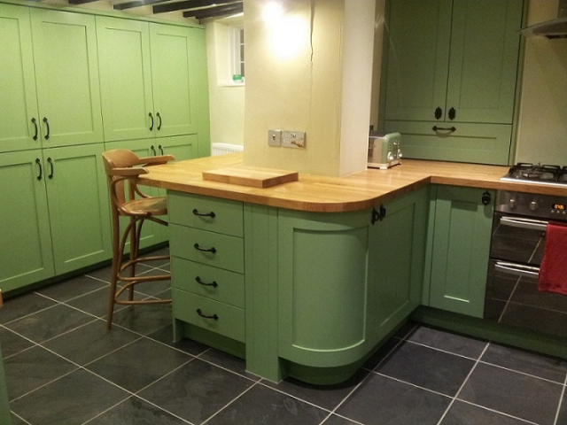 Bespoke breakfast bar curved haddenham bucks