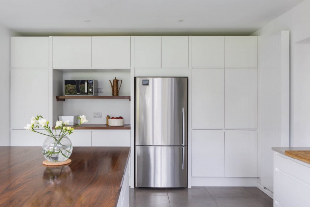 Walnut kitchen island handleless stainless steel fridge aylesbury buckinghamshire 1 1024x683