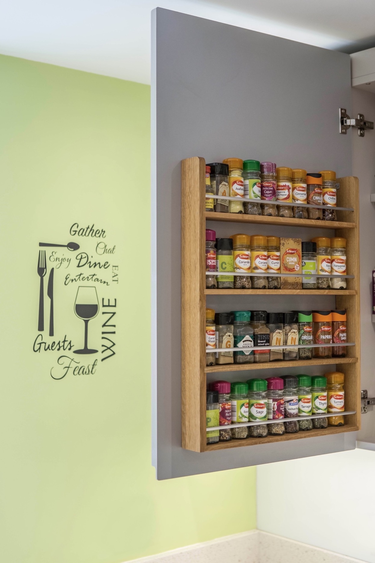oak spice rack kitchen wall cupboard wendover aylesbury kingsey buckinghamshire kitchen design