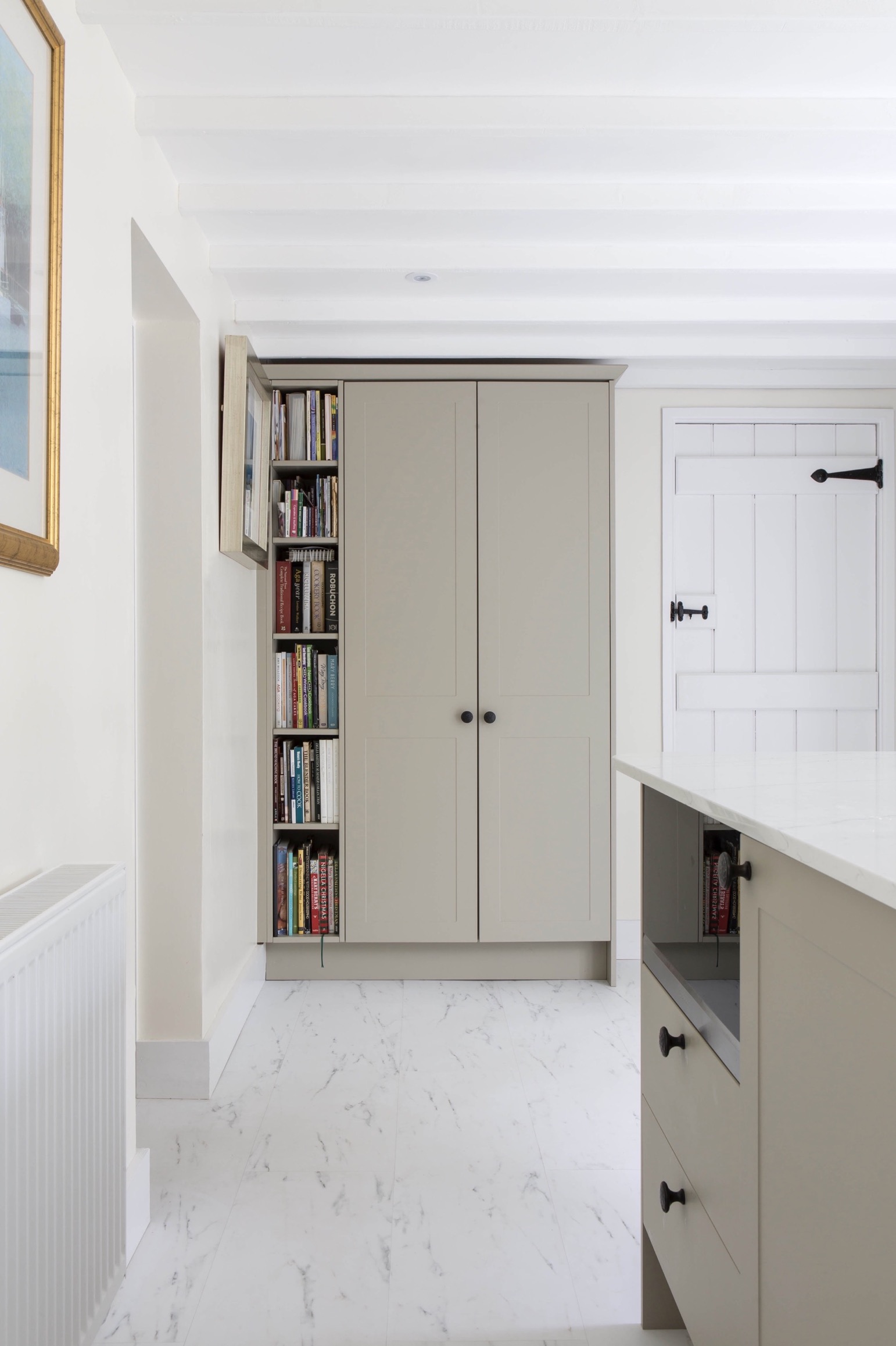 tall bookshelf kitchen bespoke island white silestone worktops worminghall oakley buckinghamshire 1