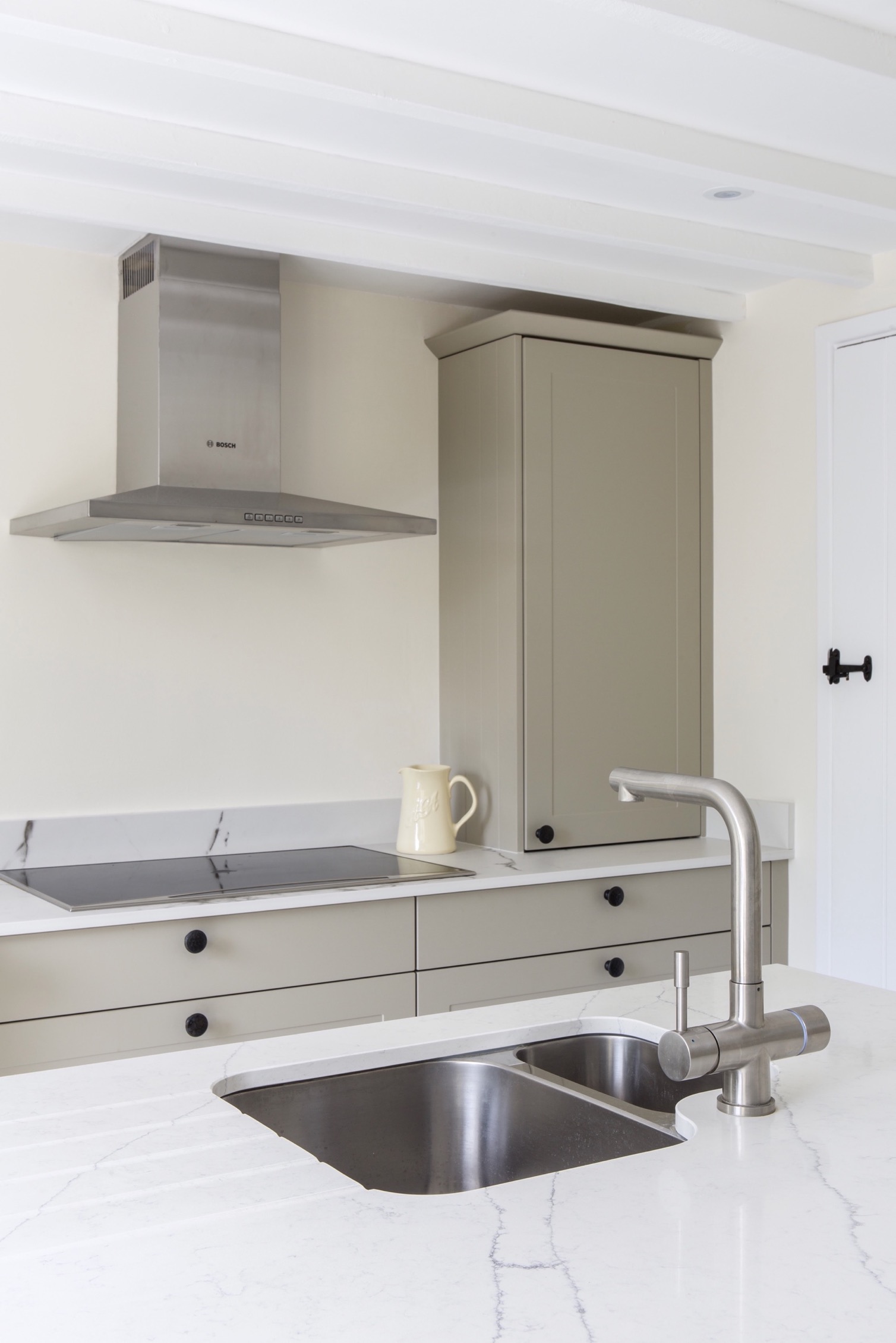 worktop dresser cupboard bespoke kitchen white quartz worktops shabbingdon buckinghamshire